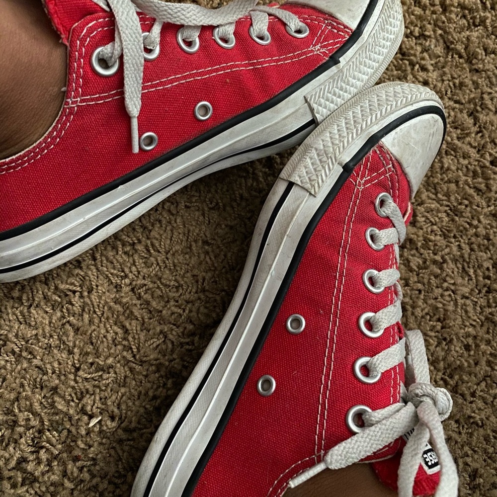 converse - Picture 2 of 2